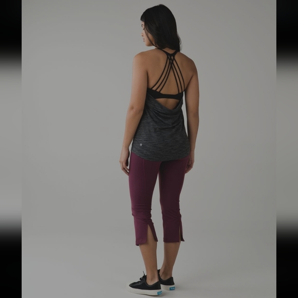 COPY - Lululemon Gather and Crow High-Rise Crop Leggings Size 4 in Burgundy/Plum - Picture 1 of 8